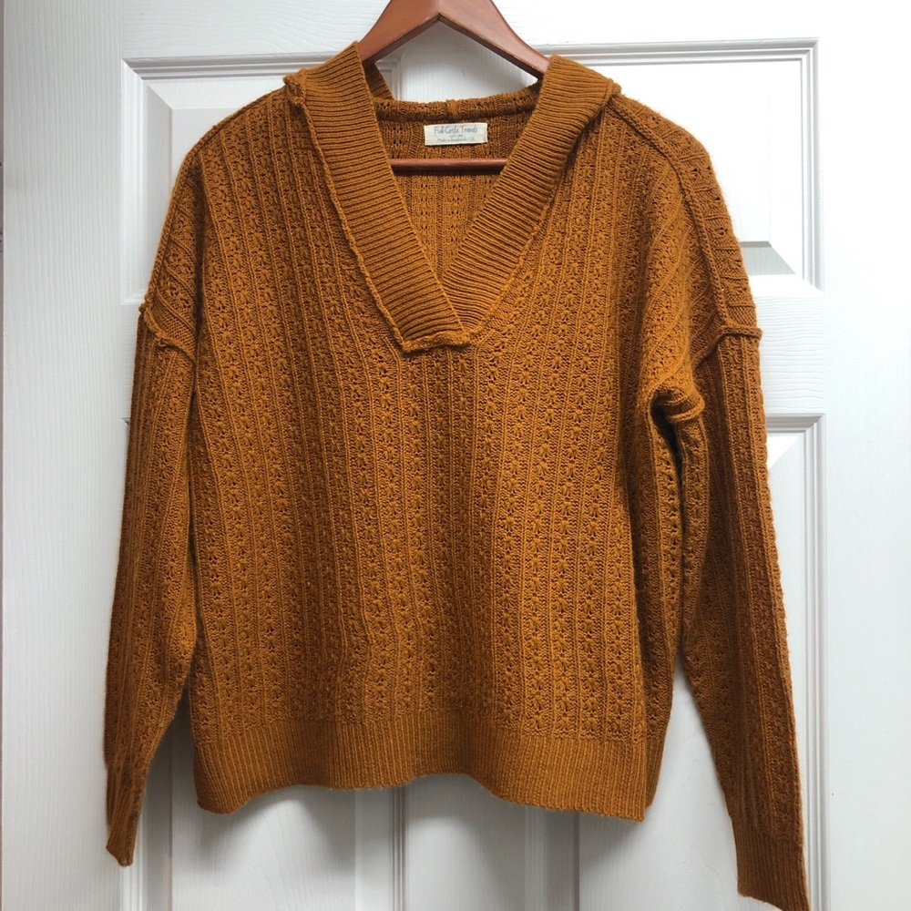 Full Circle Threads 1X V-Neck Cable Sweater in Mustard